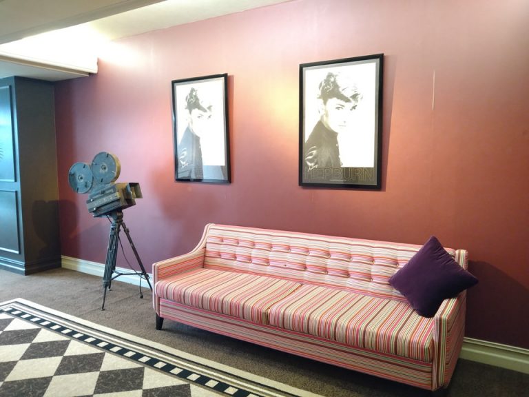 エレベーターホール客室階8階