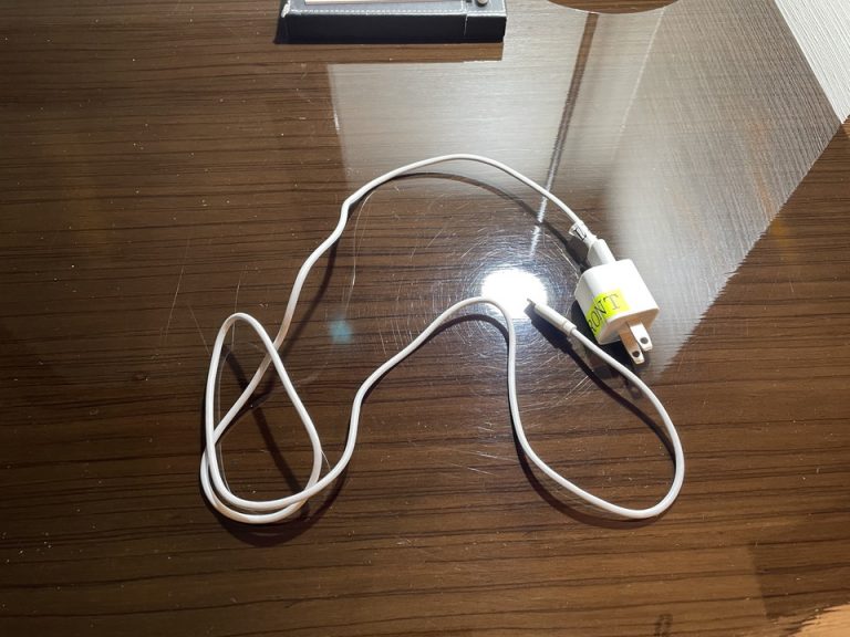 スマホの充電器(iPhone・貸出用)