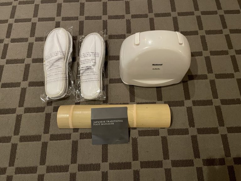 スリッパ・アイロン・足踏み竹