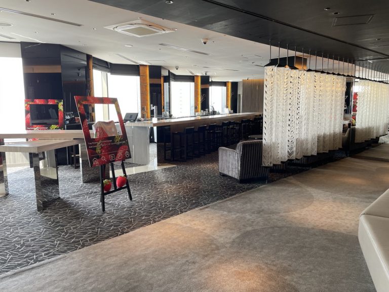 36階MIXXバー&ラウンジ入口