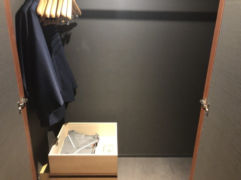 クローゼット中