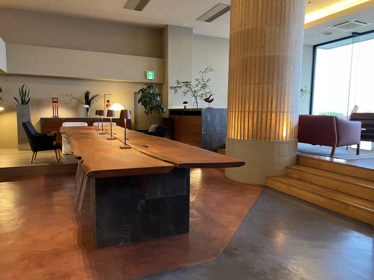 ホテル_ロビー3