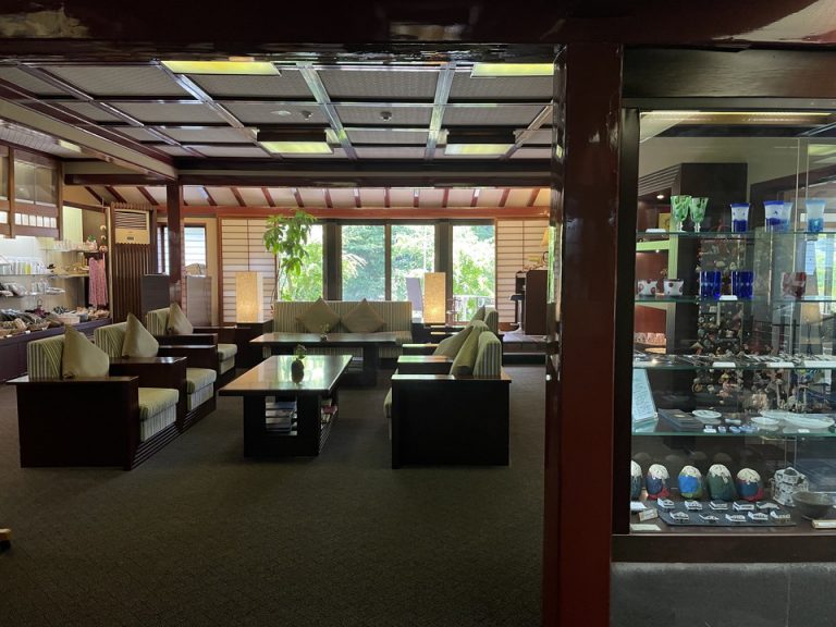 ロビー_ショップ(1)