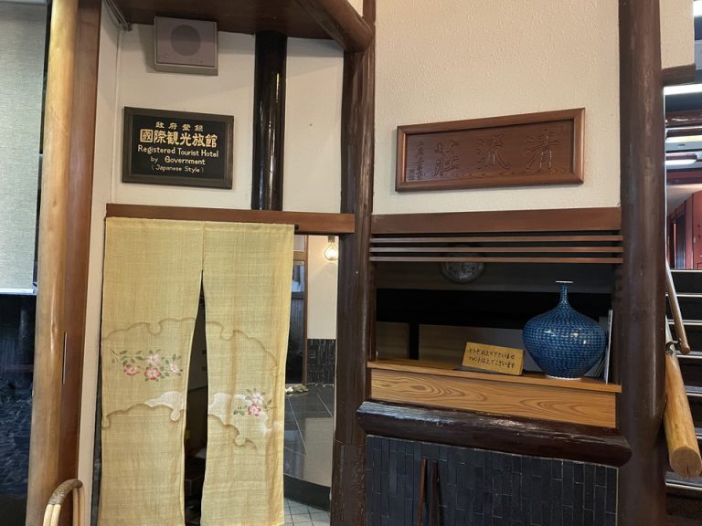 エントランス内観2