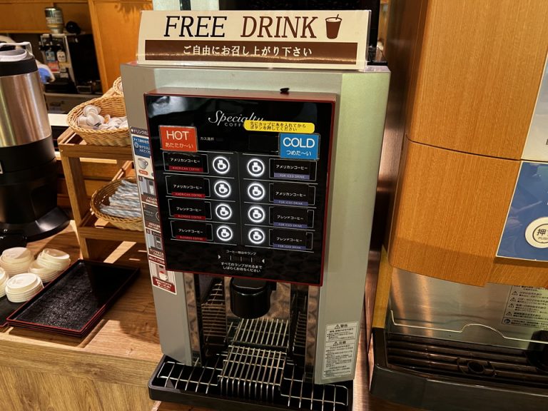 ロビー奥レセプションルーム:コーヒーメーカー(1)
