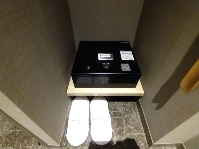 セーフティボックス(閉じた状態)