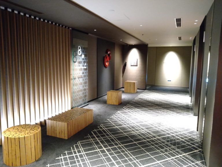 エレベーターホール客室階(1)