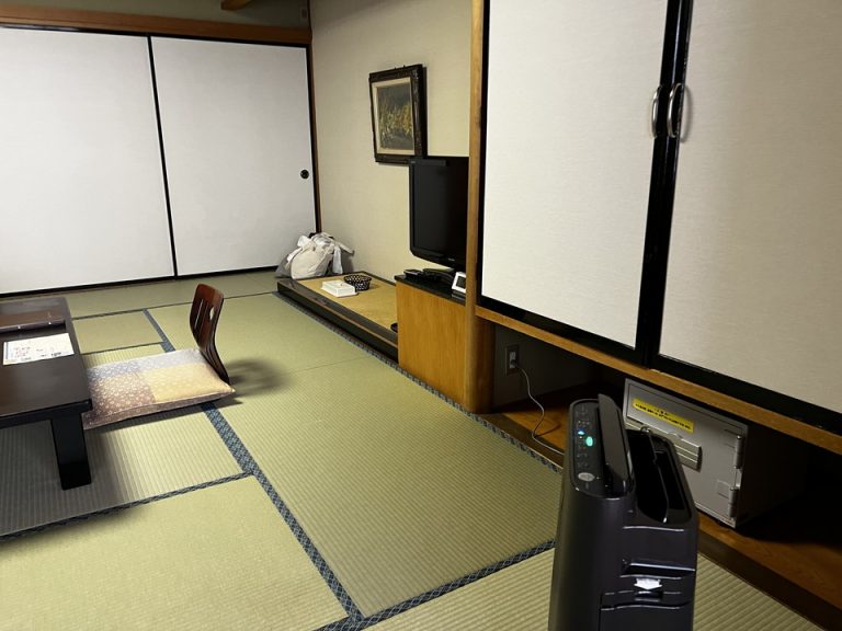 ベッドからテレビを見た場合(2)