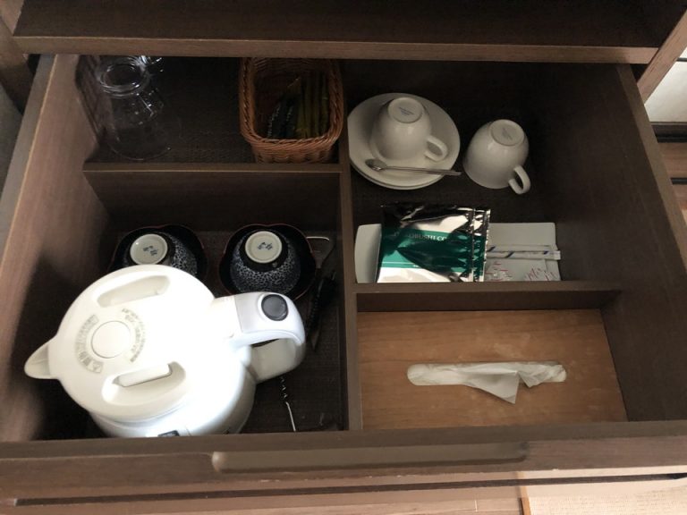 ミニバーカフェとグラスカップ2