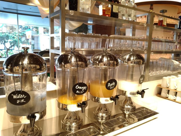 ソフトドリンクはフリー