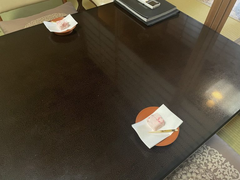 テーブル_お着き菓子