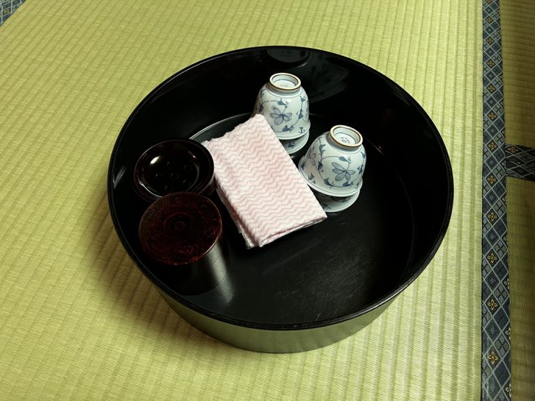 お茶セット開けた状態