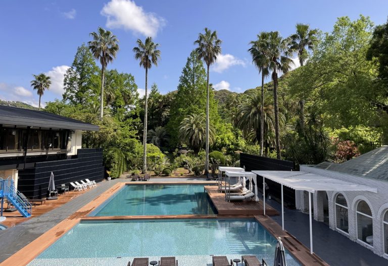 プール(庭園見晴台)