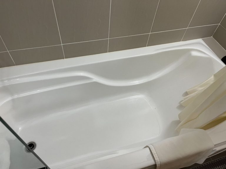 バスタブ