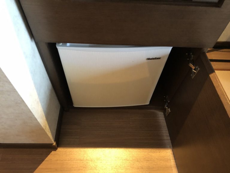 冷蔵庫閉じた状態1