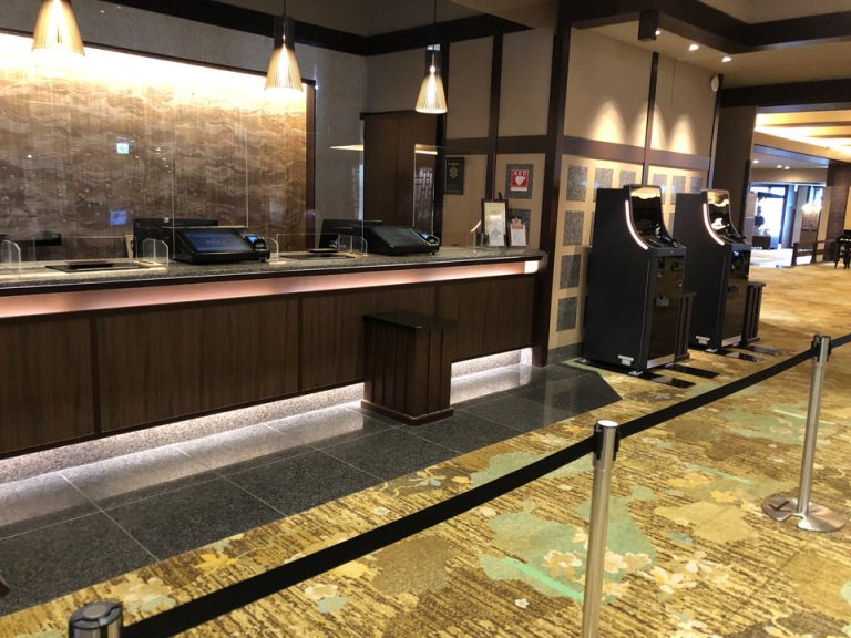 フロントカウンター1