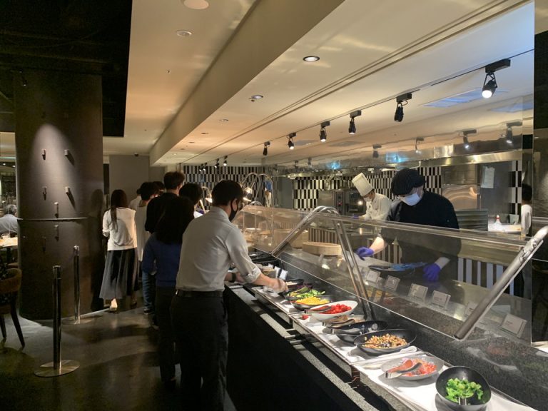 朝食 バイキング