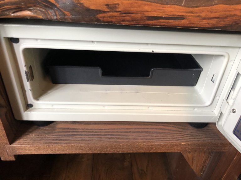 セーフティボックス開けた状態1