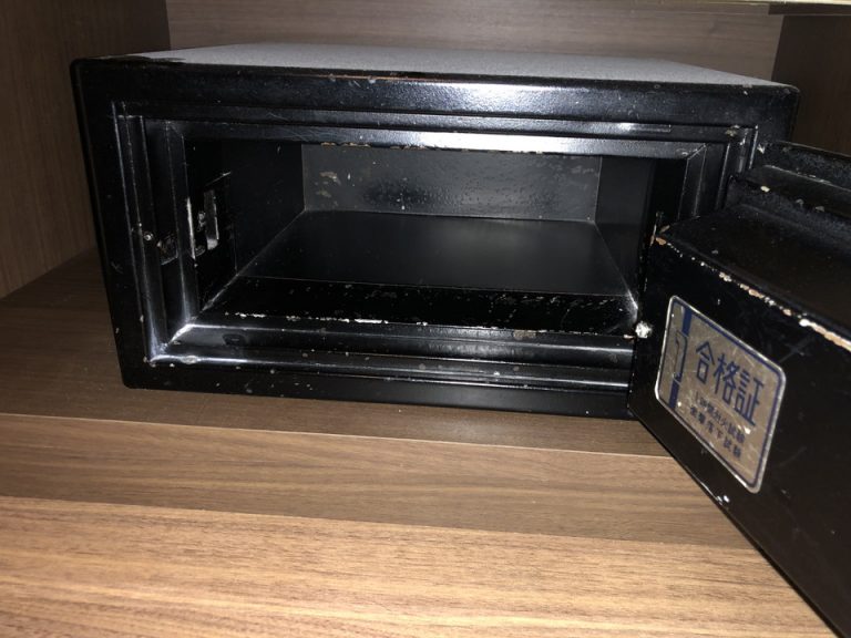 セーフティボックス開けた状態1