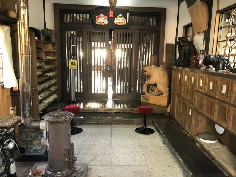 エントランス内観1