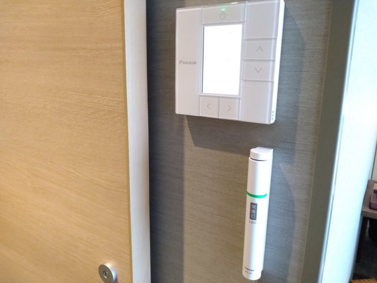 エアコンコントローラー