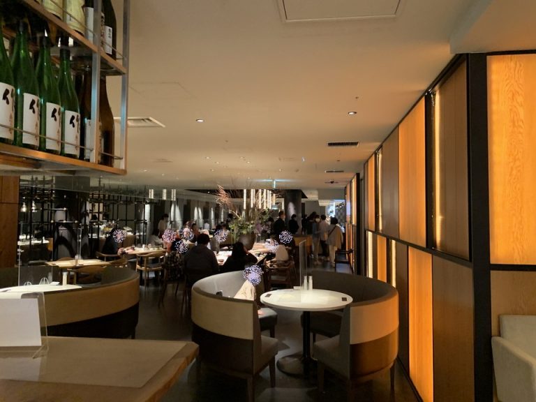 レストラン内側