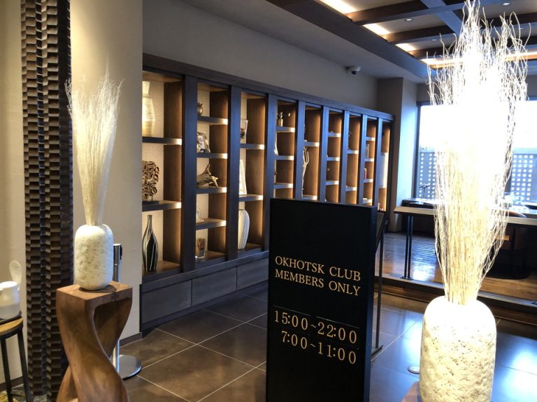 一部宿泊者限定Bar入口2