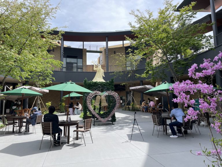 チャーチストリート広場