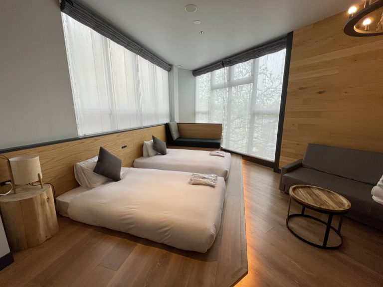 テレビから見た左半分