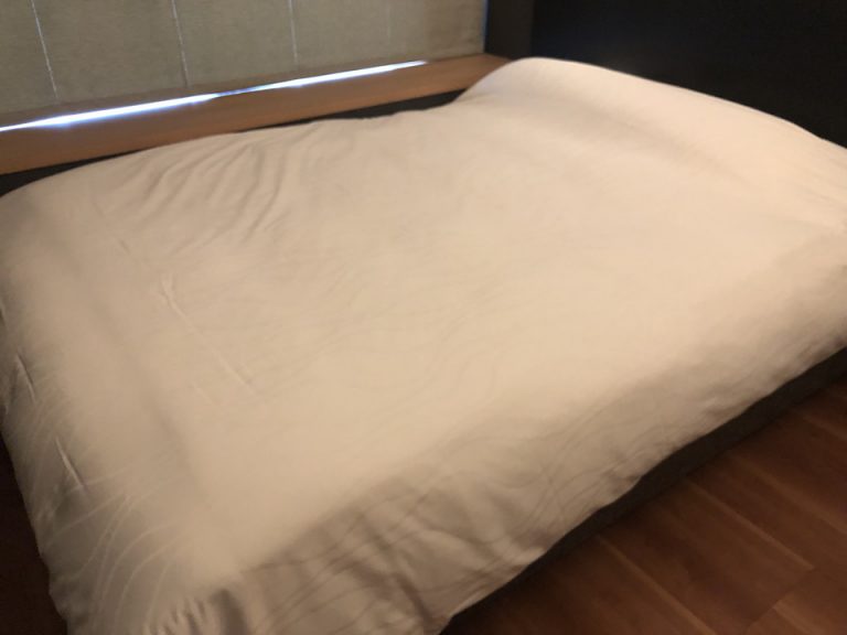 ベッド