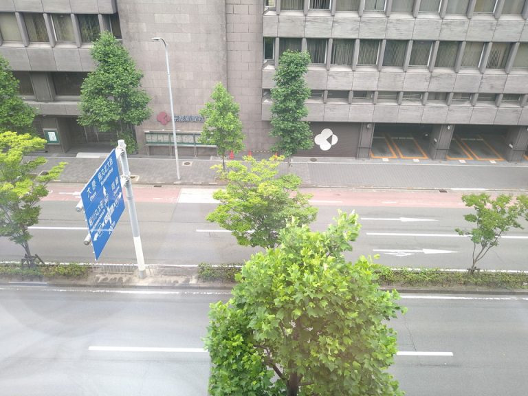 窓からの景色昼