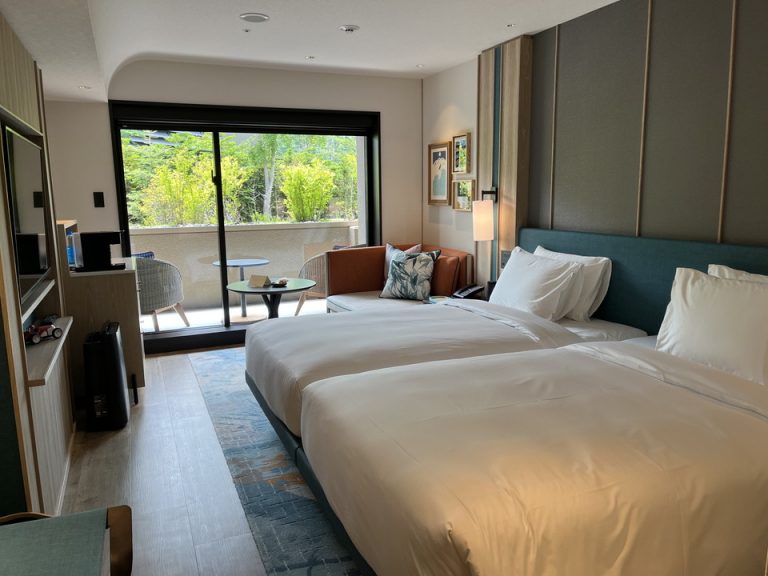 入口側から見た部屋全体