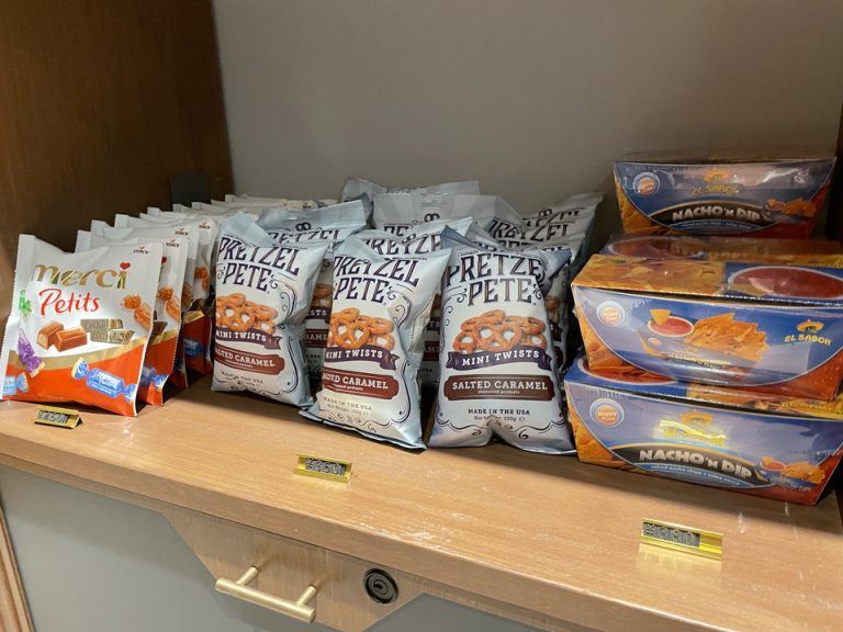 ロビー内軽食販売(1)