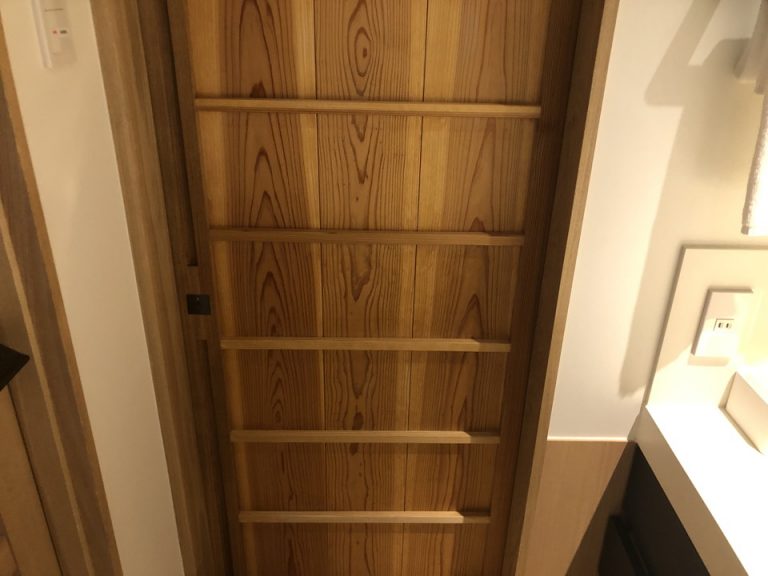 トイレ入り口