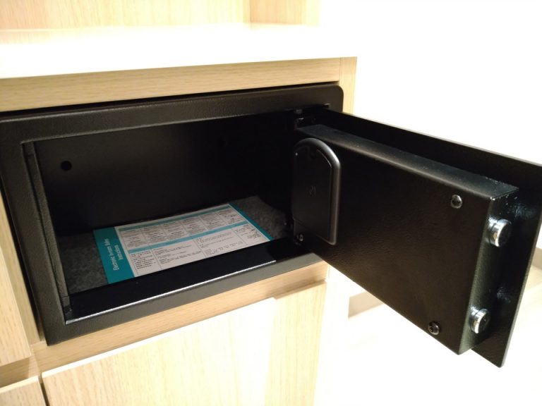 セーフティボックス(開けた状態)