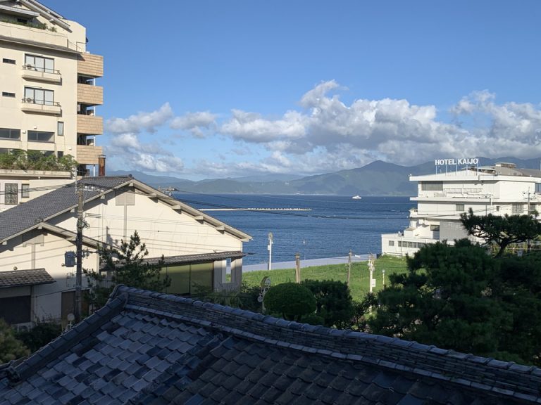 ベランダからの眺め(2)