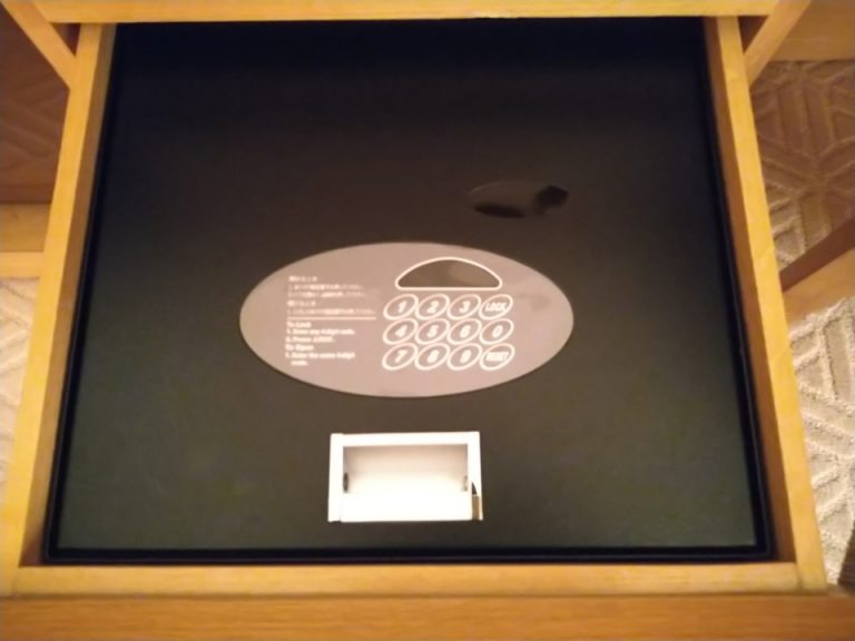 セーフティボックス(閉じた状態)