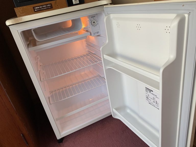 冷蔵庫 中