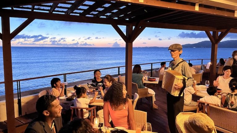 ランブルフィッシュ店内