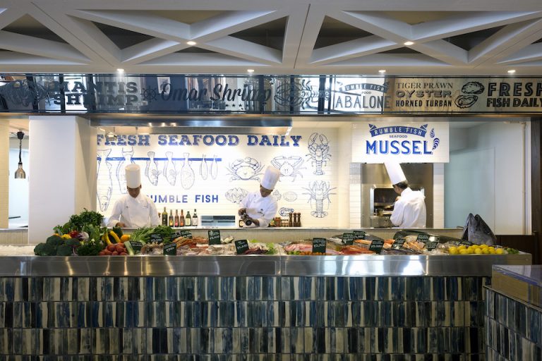 ランブル店内カウンター