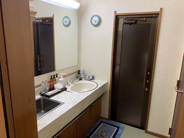 バスルームドア