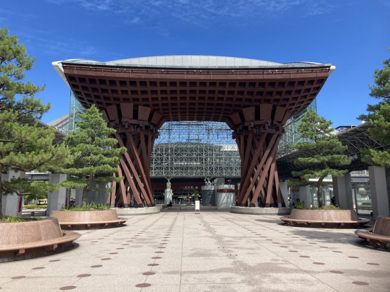 金沢駅