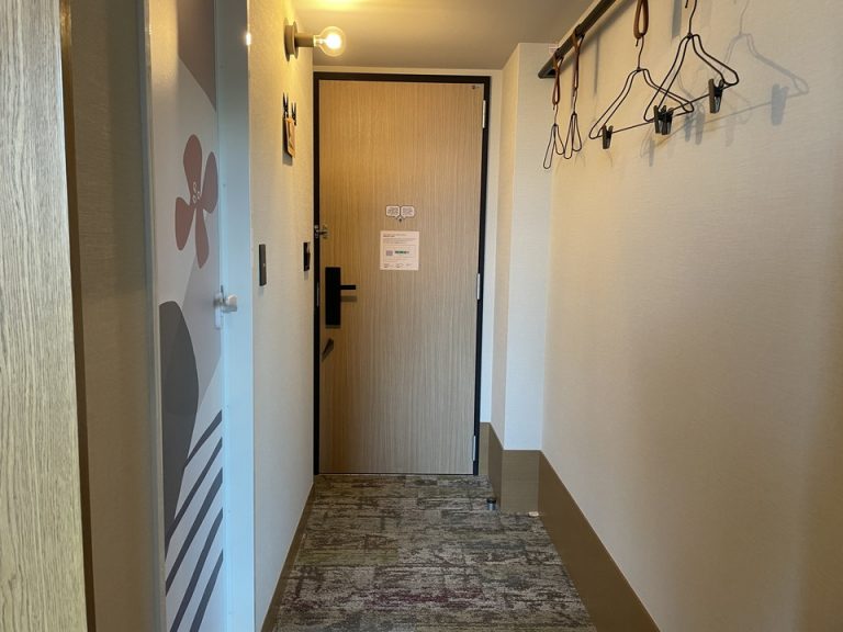 左_バスルーム 正面_ドア