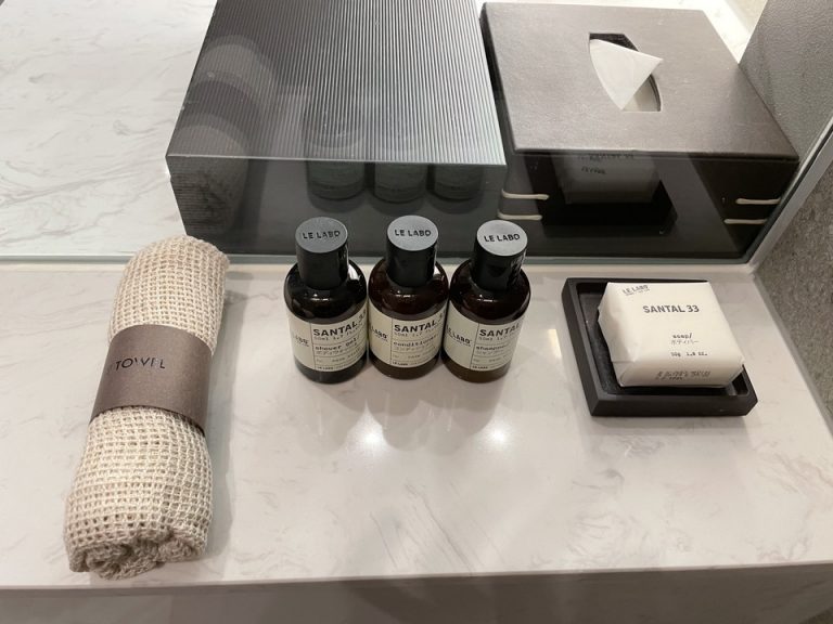 シャワーのアメニティ