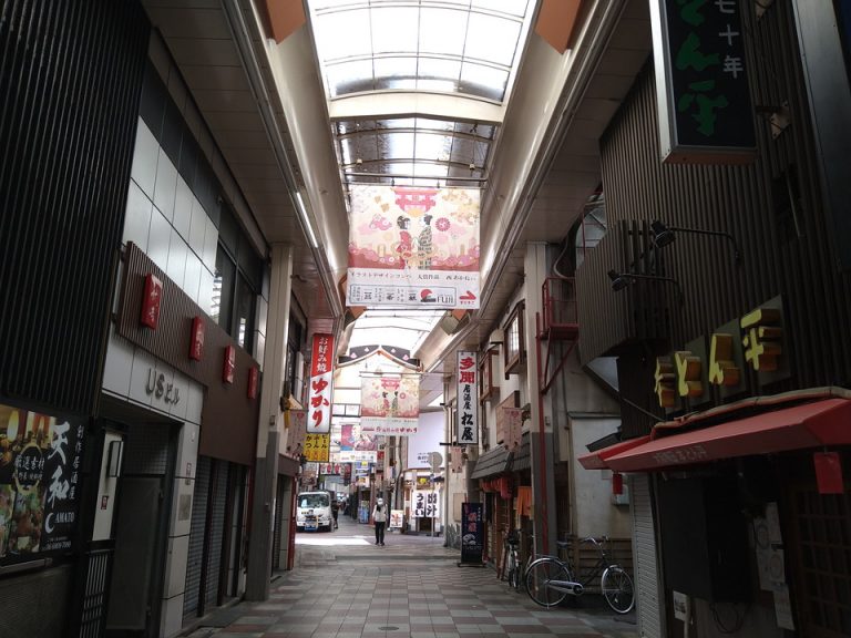 曽根崎お初天神商店街