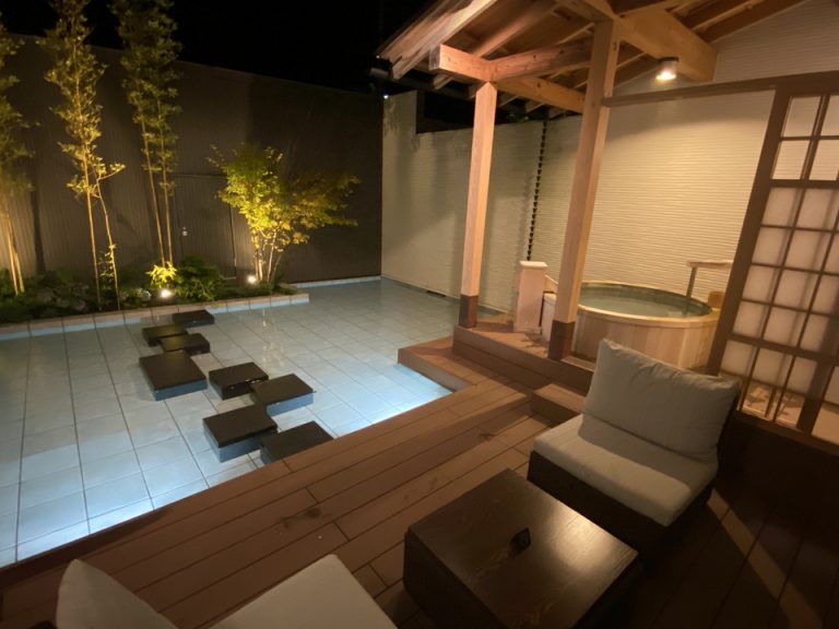 客室からの眺望(夜間)