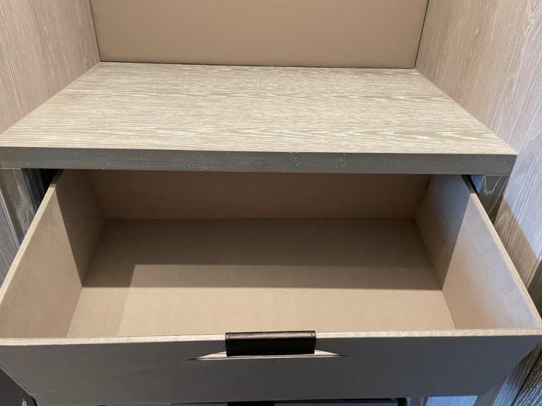 入り口 シューズボックス