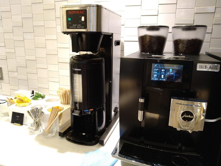 コーヒーマシン