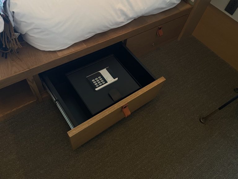 セーフティーボックス(ベッド下 収納)