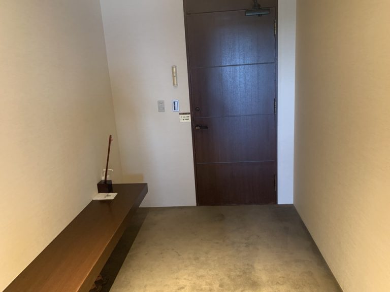 入口ドア